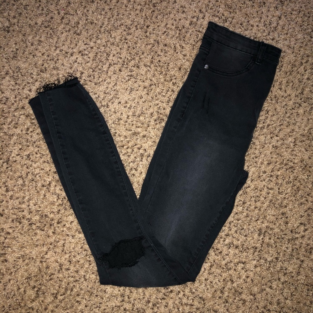 Black skinny jeans